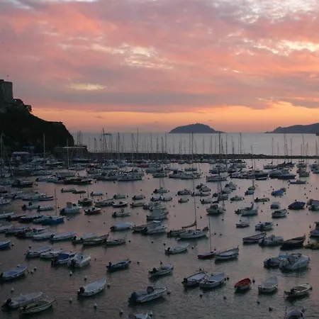 Apartment 2 Parking - Lerici Center & Home - Rustegu Duze Lerici