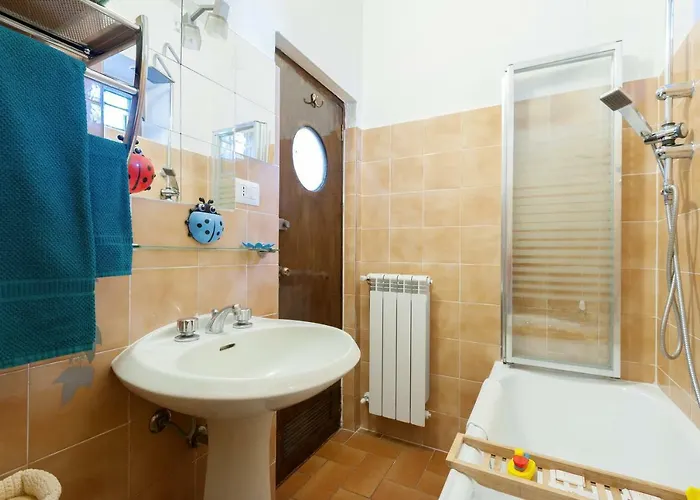 2 Parking - Lerici Center & Home - Rustegu Duze Апартаменты Леричи